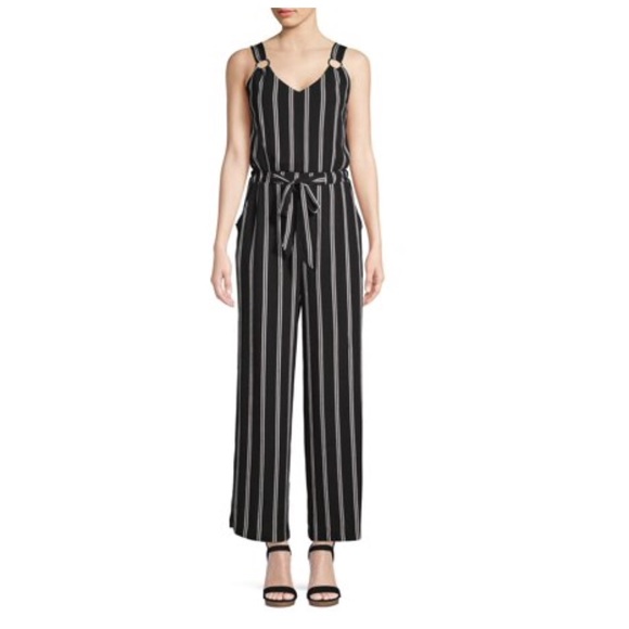No Boundaries Pants - Host Pick 1/10 🎉🎉No Boundaries Juniors  Jumpsuit